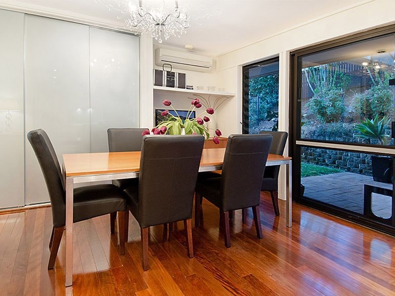 40 Fairweather Street, Kenmore QLD 4069