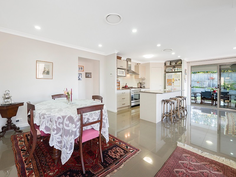 35 Rise Place, Moggill QLD 4070