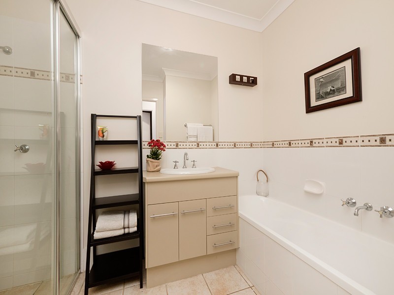20 Tancred Place, Bellbowrie QLD 4070
