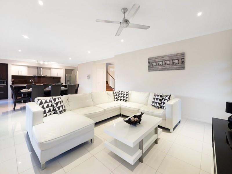 13 Bunya Street, Moggill QLD 4070