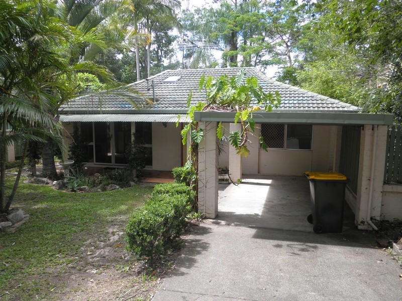 51 Cassandra Street, Chapel Hill QLD 4069