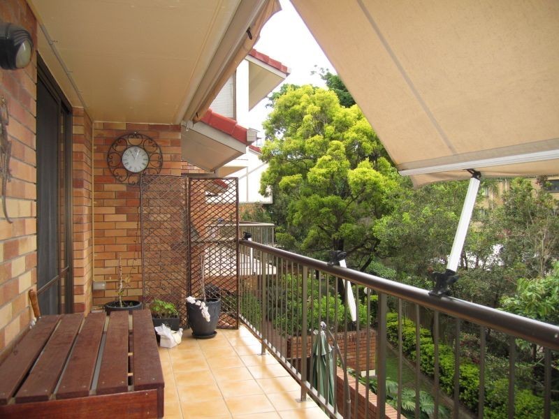 14/9 Land Street, Toowong QLD 4066