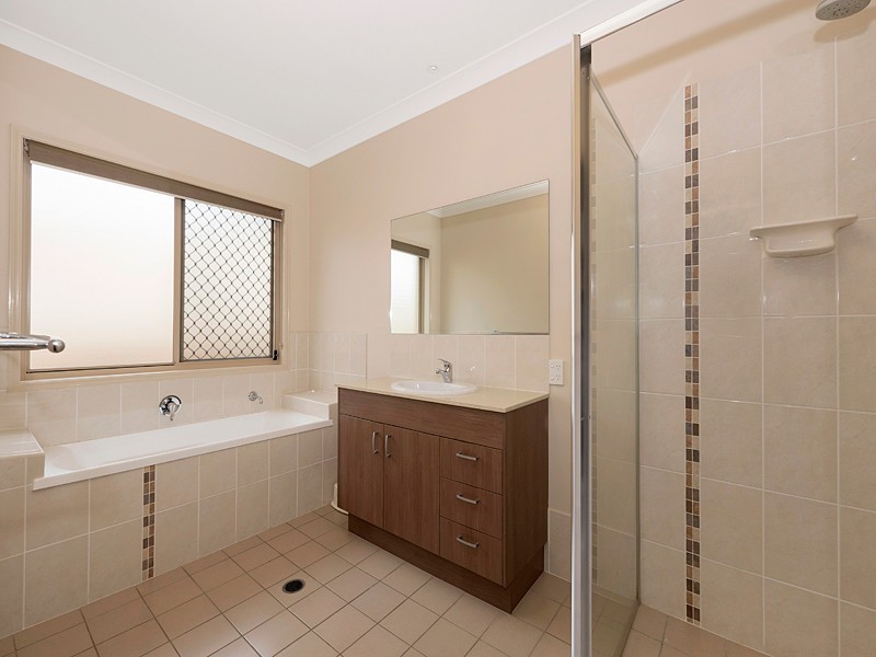 51 Grange Place, Moggill QLD 4070