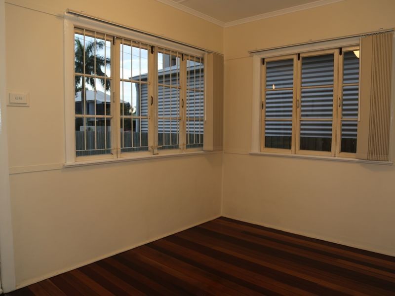 83 Long Street West, Graceville QLD 4075