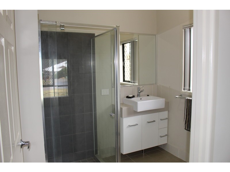 27 Lilly Pilly Place, Moggill QLD 4070