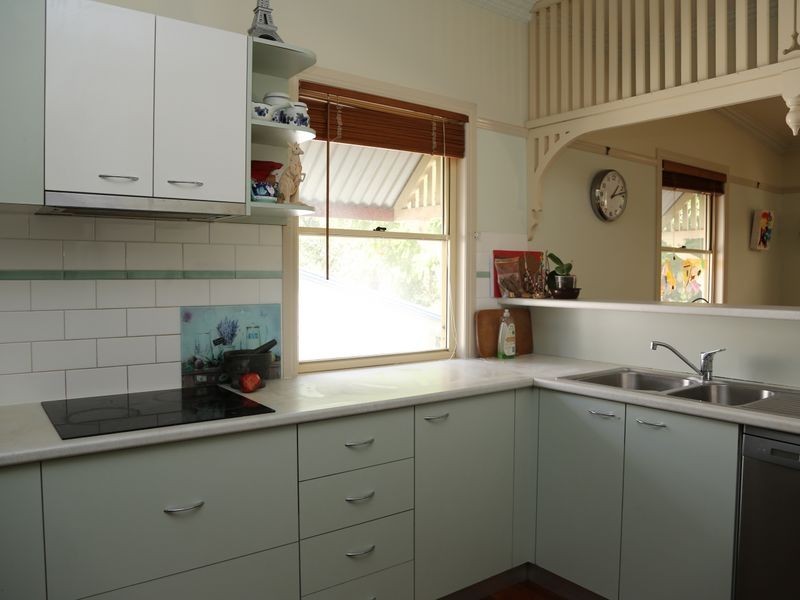 47 Carmody Road, St Lucia QLD 4067