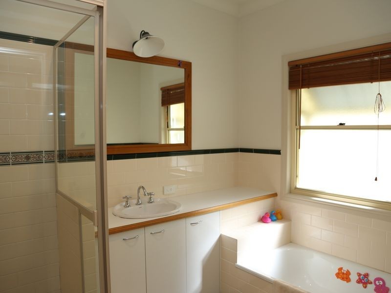 47 Carmody Road, St Lucia QLD 4067