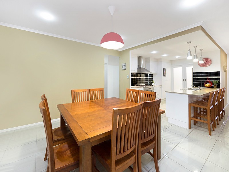 34 Yaggera Place, Bellbowrie QLD 4070