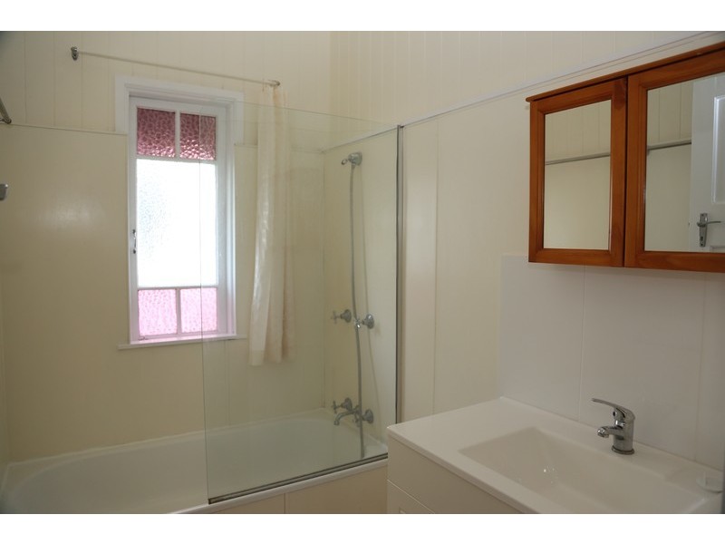 6 Orchard Street, Toowong QLD 4066