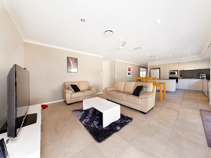 11 Jarrah Street, Moggill QLD 4070