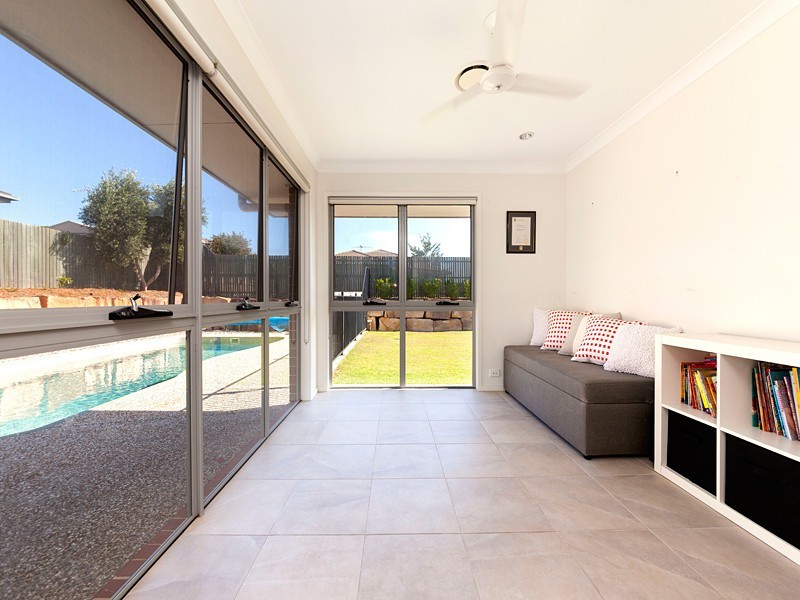 11 Jarrah Street, Moggill QLD 4070