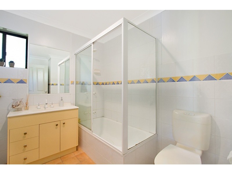 3/11 Vincent Street, Indooroopilly QLD 4068