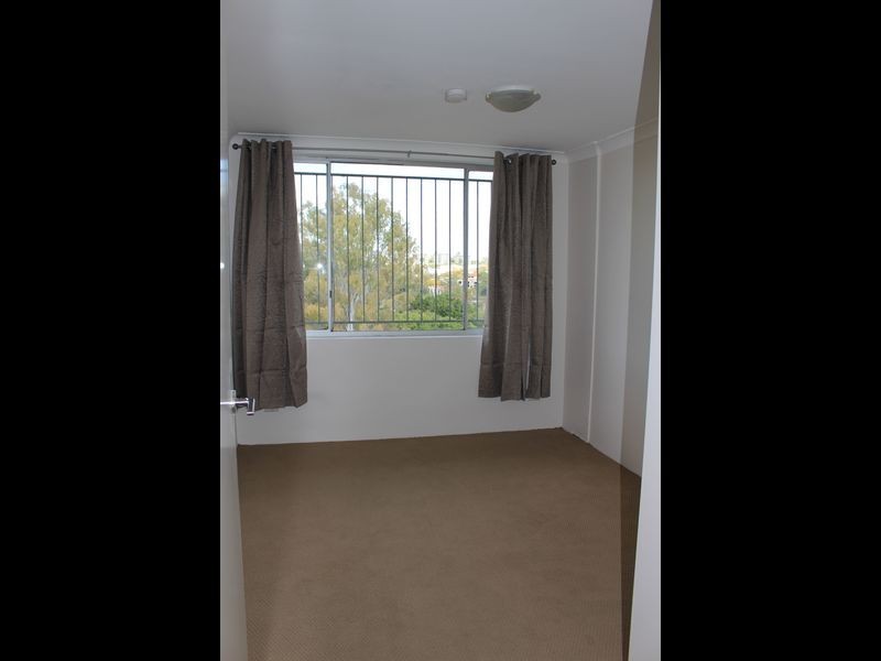 19/2 Sandford Street, St Lucia QLD 4067