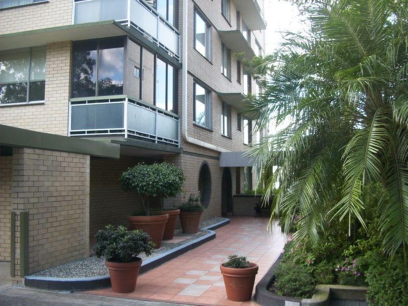 19/2 Sandford Street, St Lucia QLD 4067