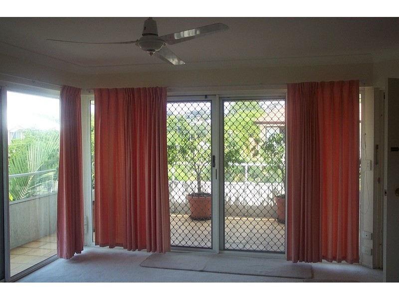 11/212 Sir Fred Schonell Drive, St Lucia QLD 4067