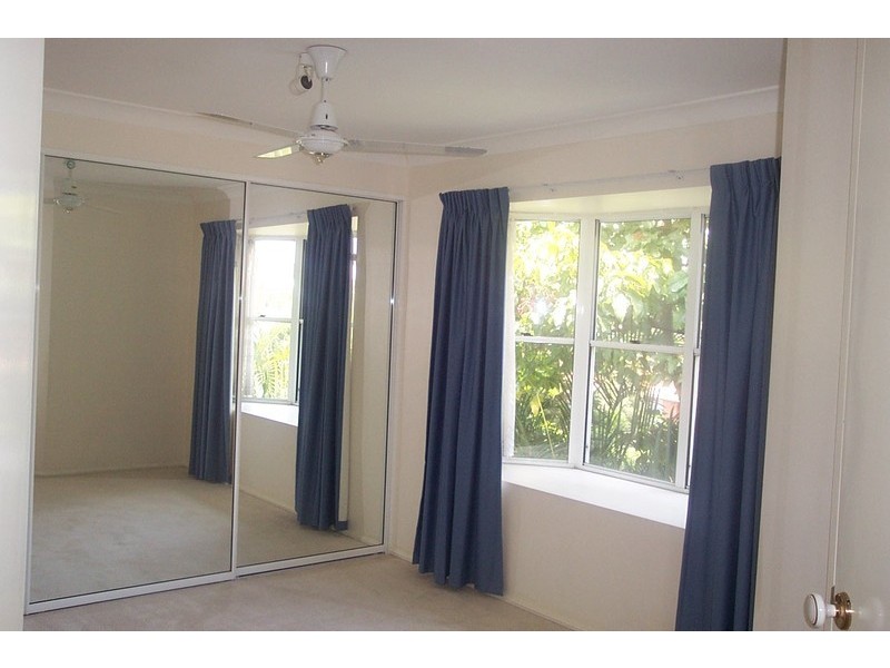 11/212 Sir Fred Schonell Drive, St Lucia QLD 4067