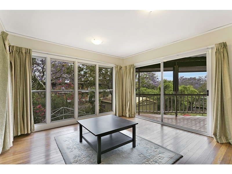 16 Bellevue Terrace, St Lucia QLD 4067