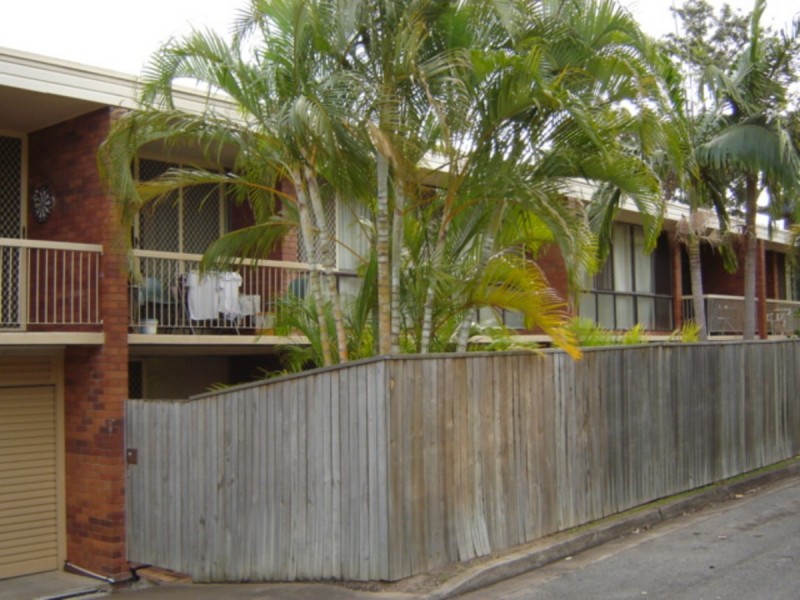 2/42 Bayliss Street, Toowong QLD 4066