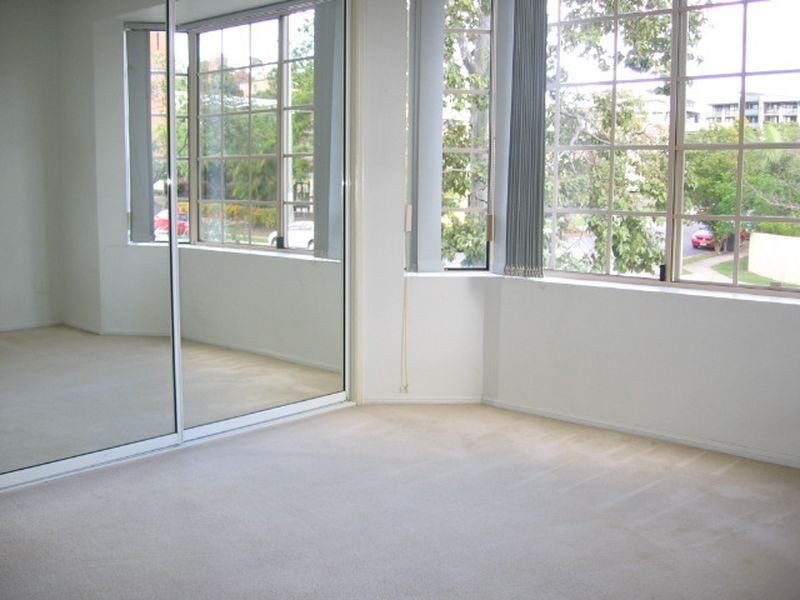 1/73 Sherwood Road, Toowong QLD 4066