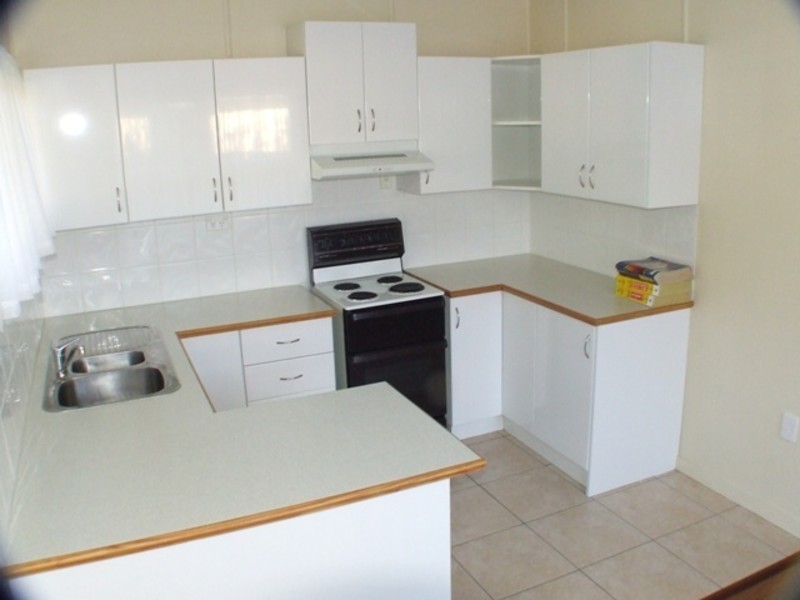 29 Lawson Street, Oxley QLD 4075