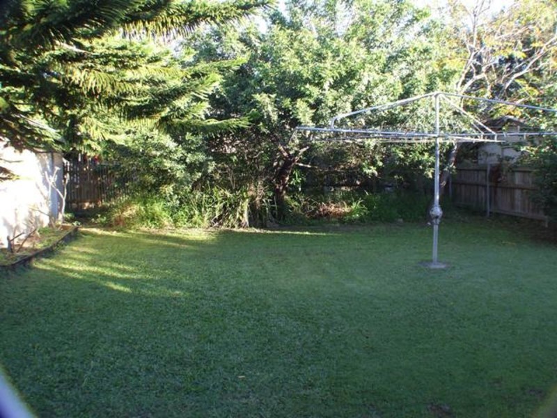 29 Lawson Street, Oxley QLD 4075