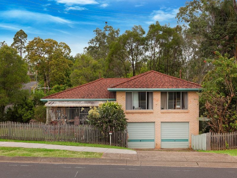 245 Chapel Hill Road, Chapel Hill QLD 4069