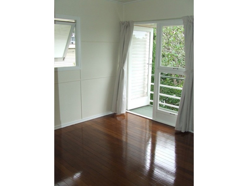 48 Broseley Road, Toowong QLD 4066