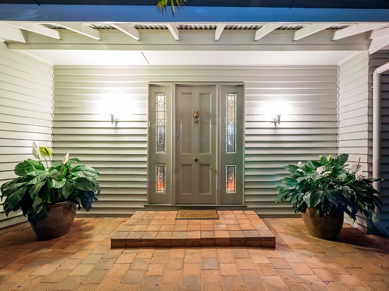 42 Gilruth Road, Kenmore QLD 4069
