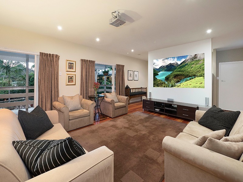 42 Gilruth Road, Kenmore QLD 4069
