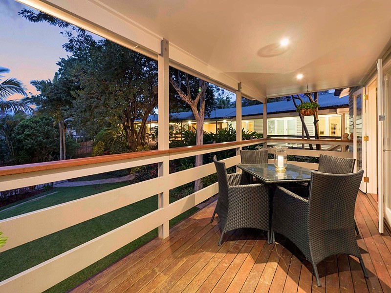 42 Gilruth Road, Kenmore QLD 4069