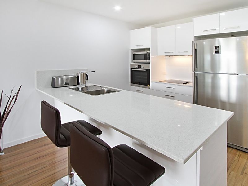 5/4 Carmody Road, St Lucia QLD 4067