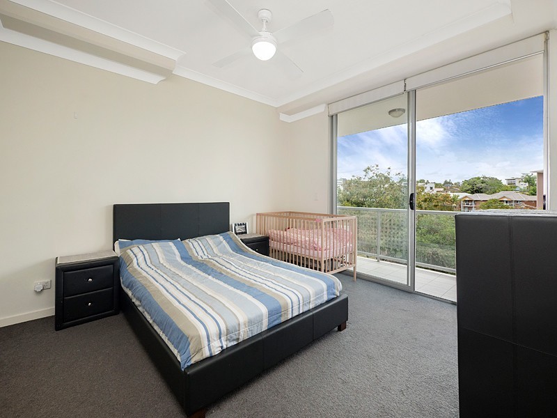 18/8 Belgrave Road, Indooroopilly QLD 4068
