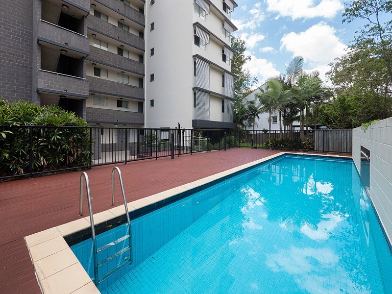 18/8 Belgrave Road, Indooroopilly QLD 4068