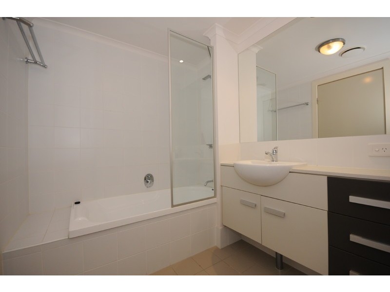 15/8 Belgrave Road, Indooroopilly QLD 4068