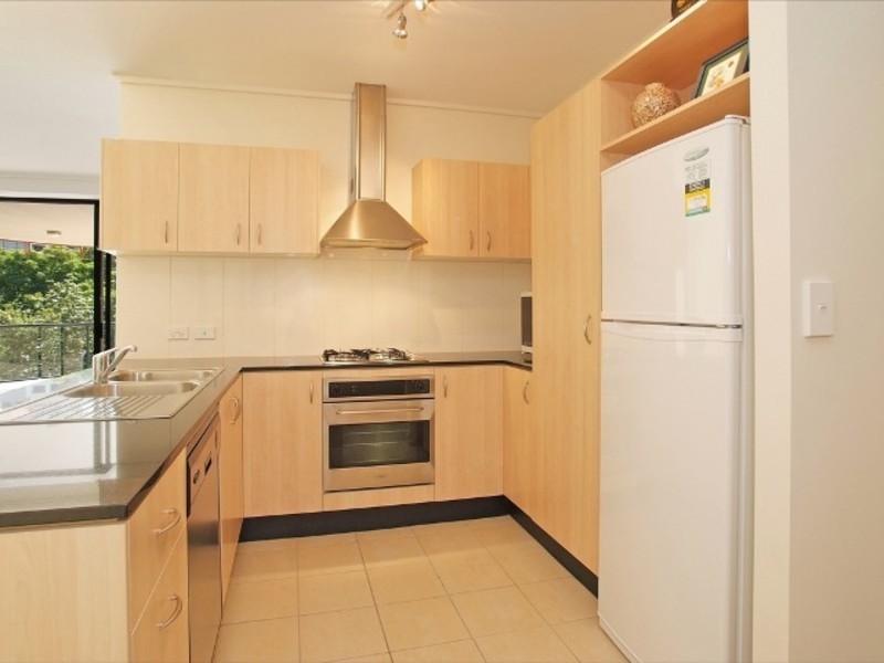 125/7 Land Street, Toowong QLD 4066