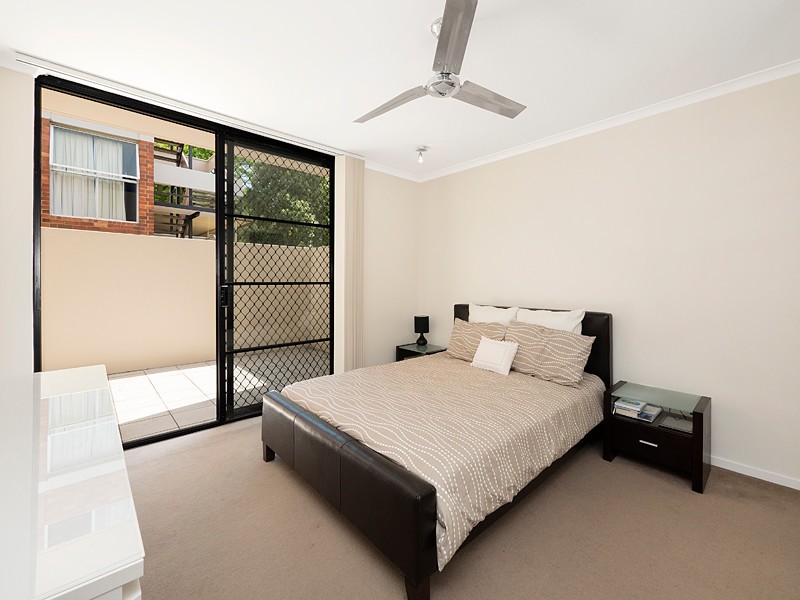 4/67 Benson Street, Toowong QLD 4066