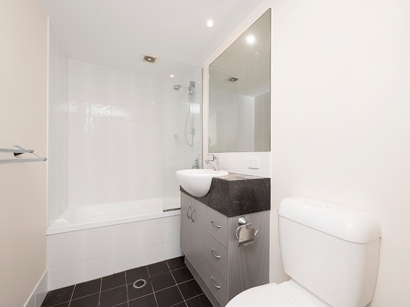 4/67 Benson Street, Toowong QLD 4066