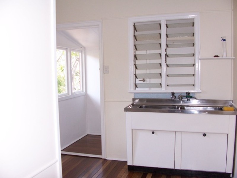 6 Mitcham Street, Gaythorne QLD 4051