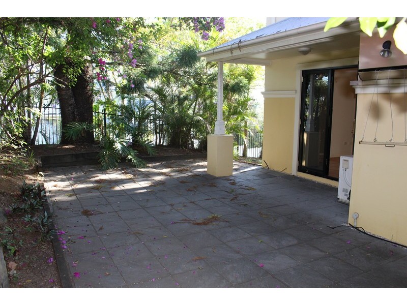 50 Central Avenue, Indooroopilly QLD 4068