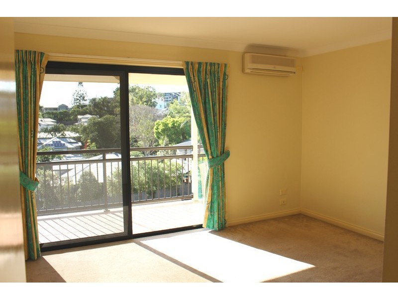 50 Central Avenue, Indooroopilly QLD 4068