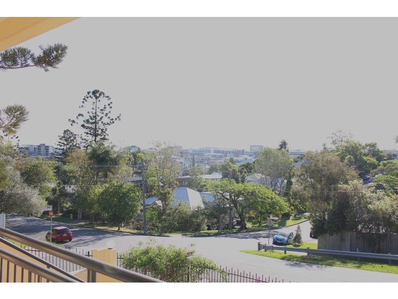 50 Central Avenue, Indooroopilly QLD 4068