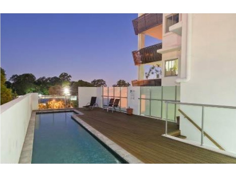 702/30 Riverview Terrace, Indooroopilly QLD 4068