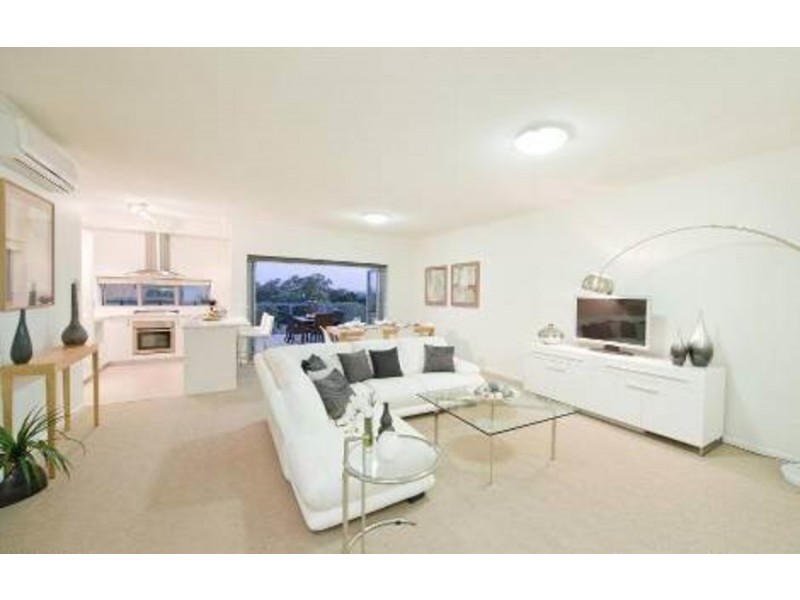702/30 Riverview Terrace, Indooroopilly QLD 4068