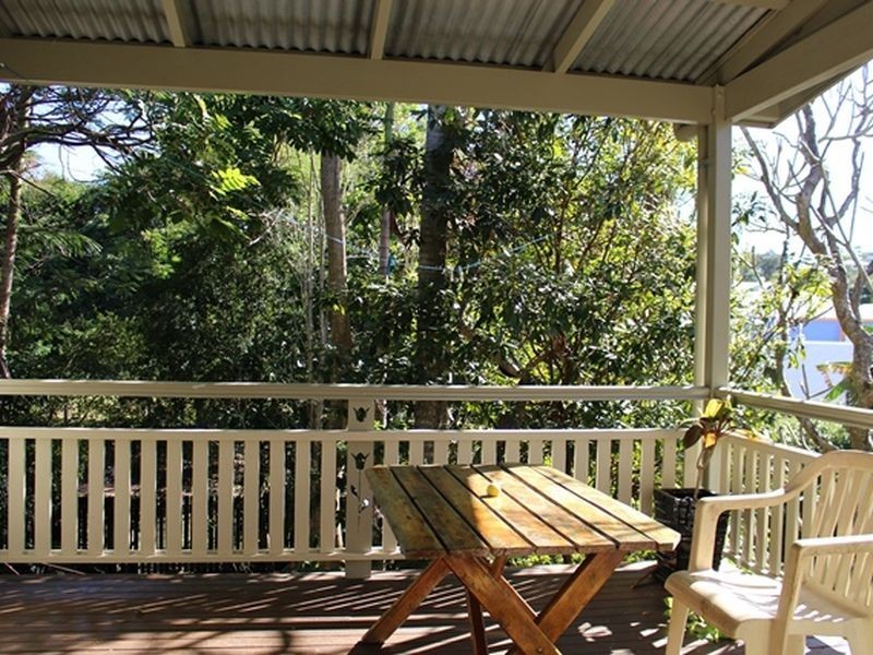 15 Carrington Road, Indooroopilly QLD 4068