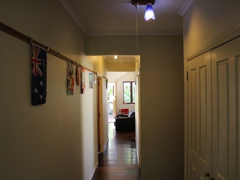 15 Carrington Road, Indooroopilly QLD 4068