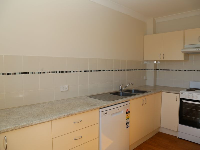 4/37 Mitre Street, St Lucia QLD 4067