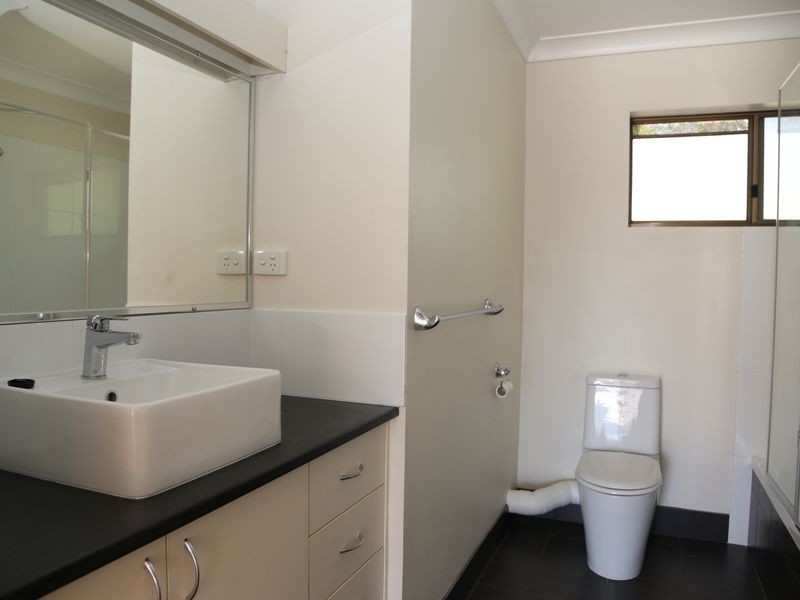 4/37 Mitre Street, St Lucia QLD 4067