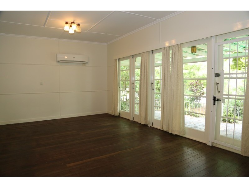 243 Lambert Road, Indooroopilly QLD 4068