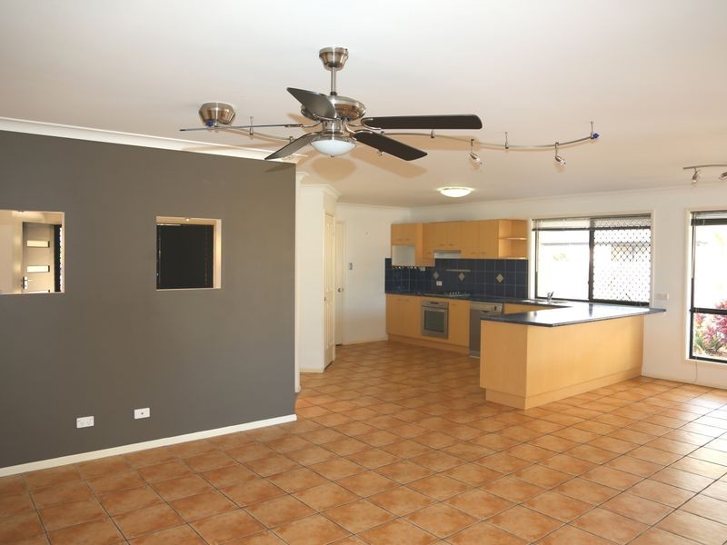 12 Glenwood Place, Moggill QLD 4070