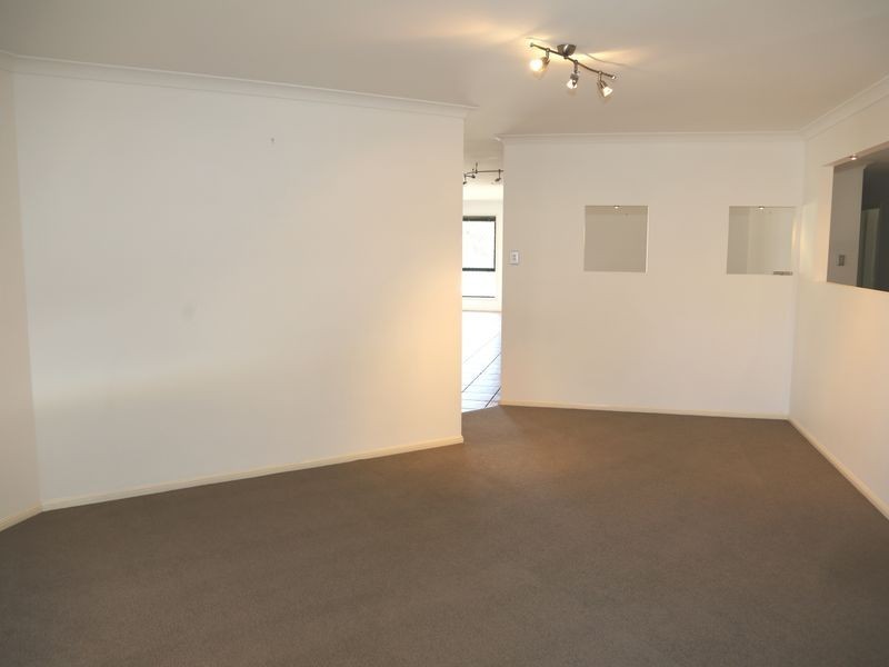 12 Glenwood Place, Moggill QLD 4070